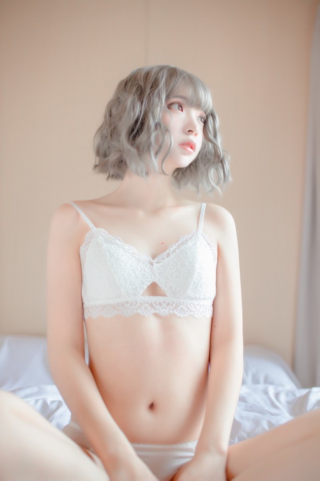 疯猫ss – NO.094 思绪本 [152P-2.03GB]
