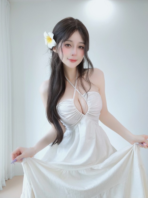 白银81 – NO.195 Fantia 2025年9月会员合集(15套)[96P-6V-1.45G]