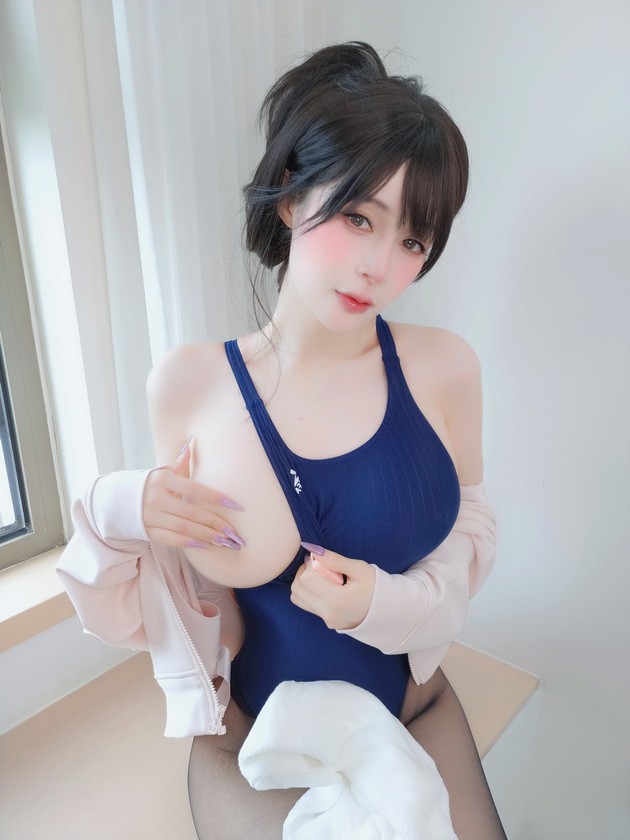 白银81 - NO.202 自摄Vol.99 黑丝死库水[145P-19V-2.89G]