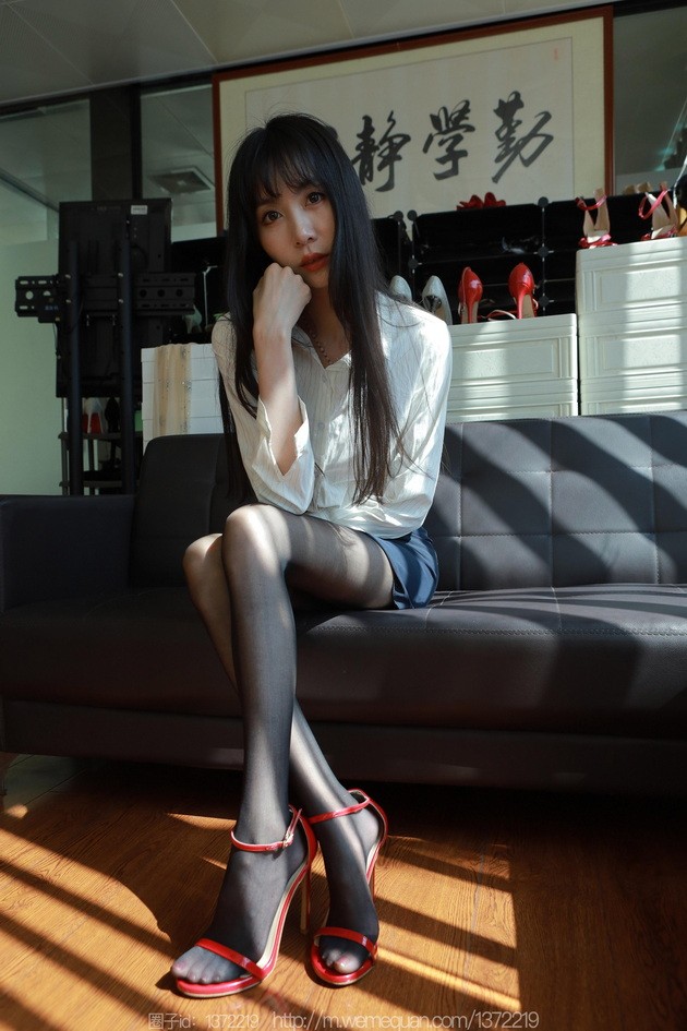 [IESS异思趣向] 2023.08.06 丝享家 1499 团团《光影交错》[84P-9